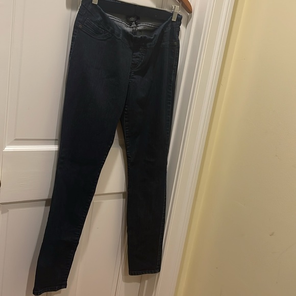 Maternity Jeans - Heidi Klum Loved. Size M. Dark rinse. - Picture 4 of 5